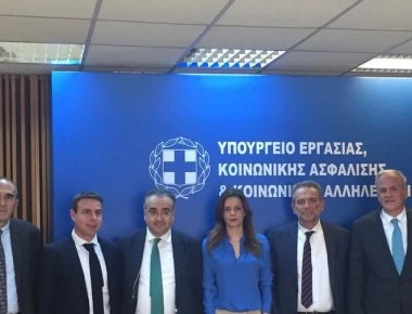 Συνάντηση Έφης Αχτσιόγλου με δικηγόρους για ασφαλιστικά και εργασιακά